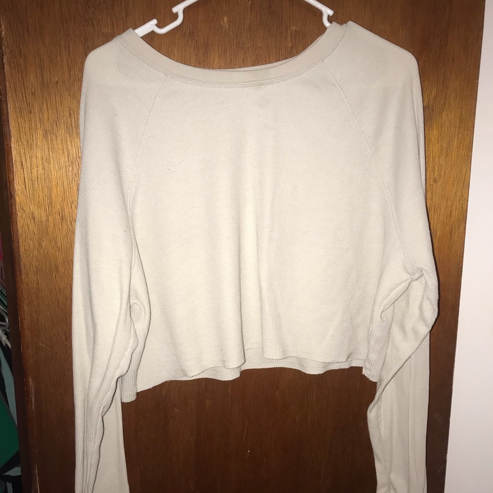 long sleeve crop top
